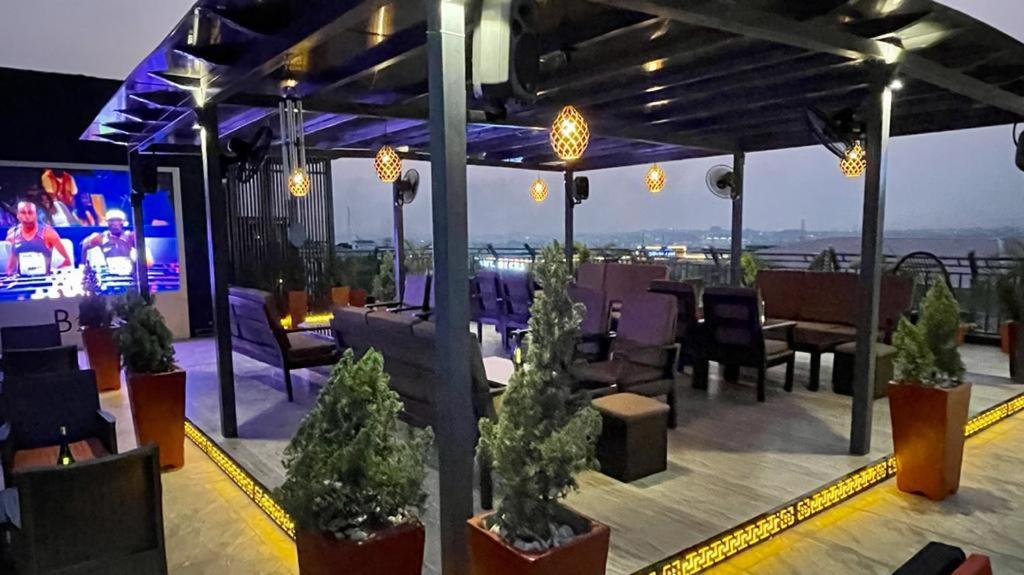 Phoenicia Suites Wupa Dış mekan fotoğraf